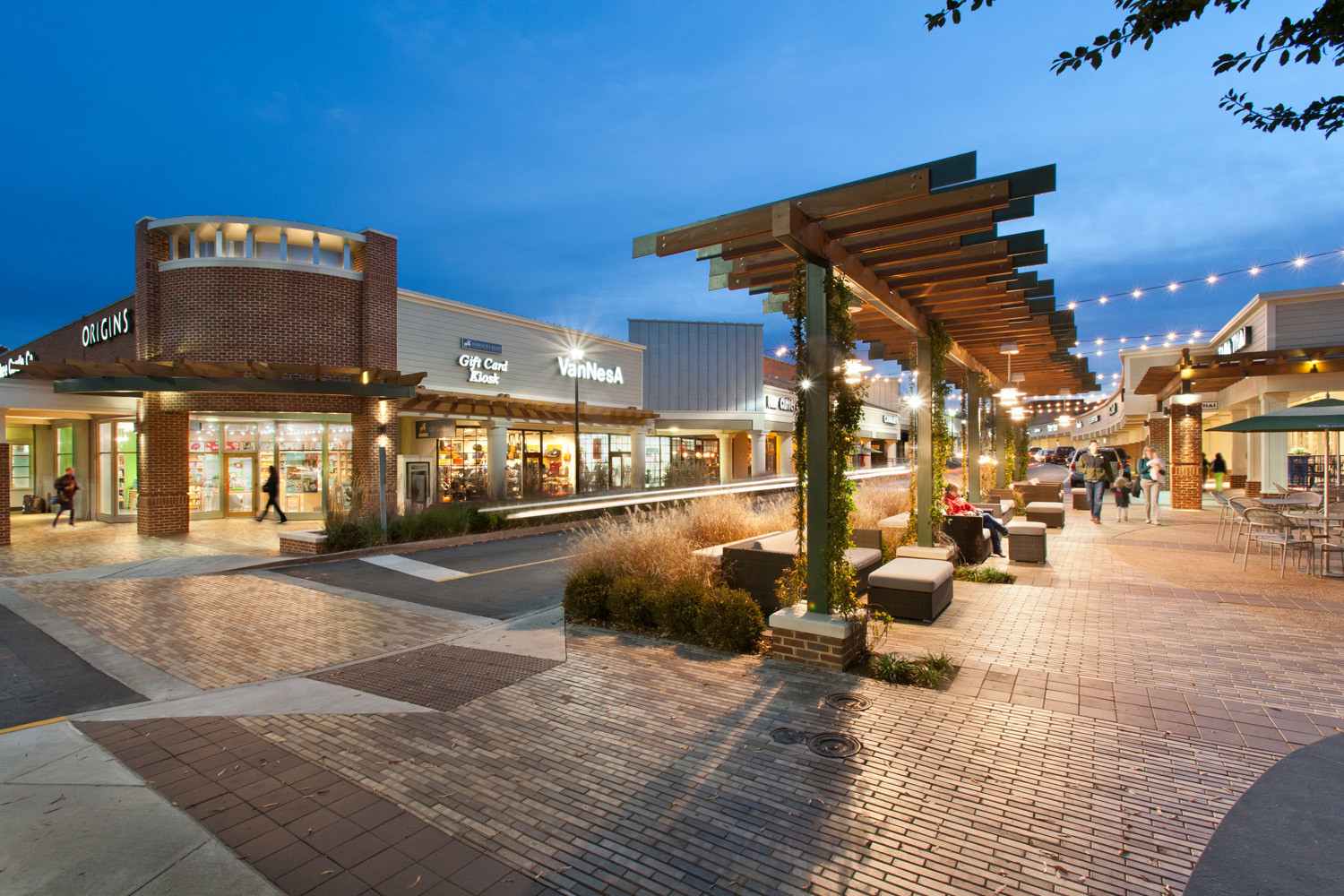 Barracks Rd 1-8096Rtjpg