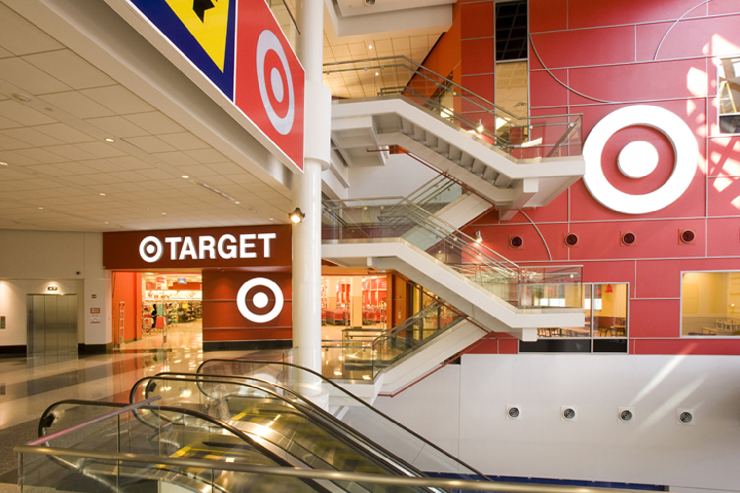 Target DCUSA Columbia Hts 3-8769Rtjpg