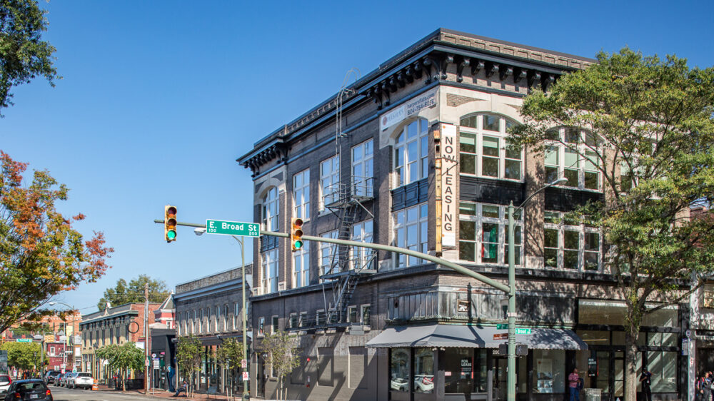 Richmond-7757Rt-Full