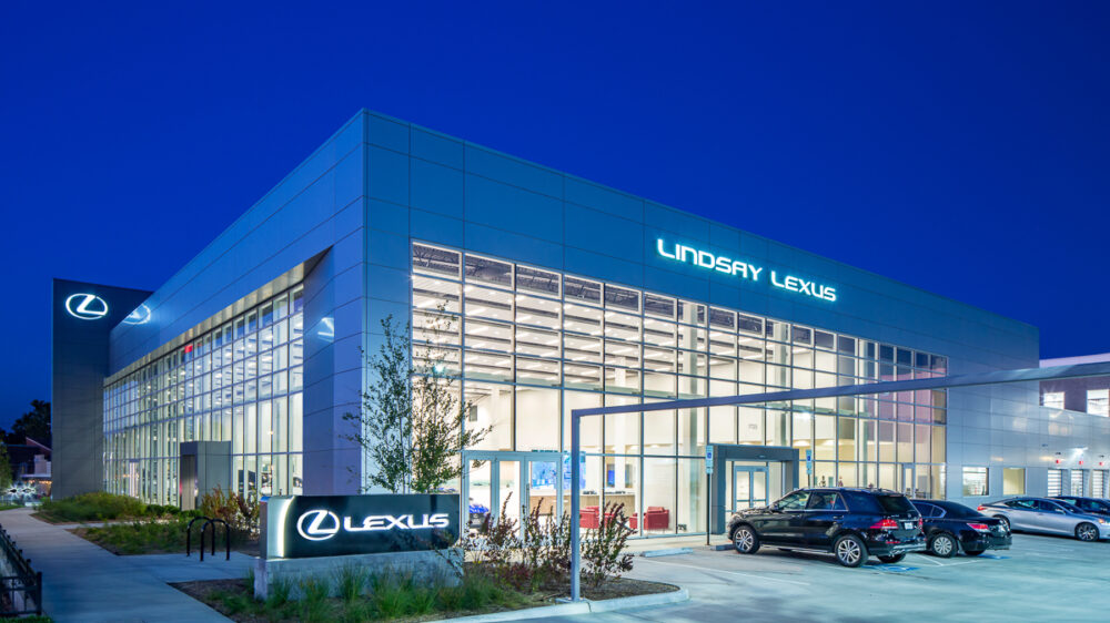 Lindsay Lexus-4775Rt